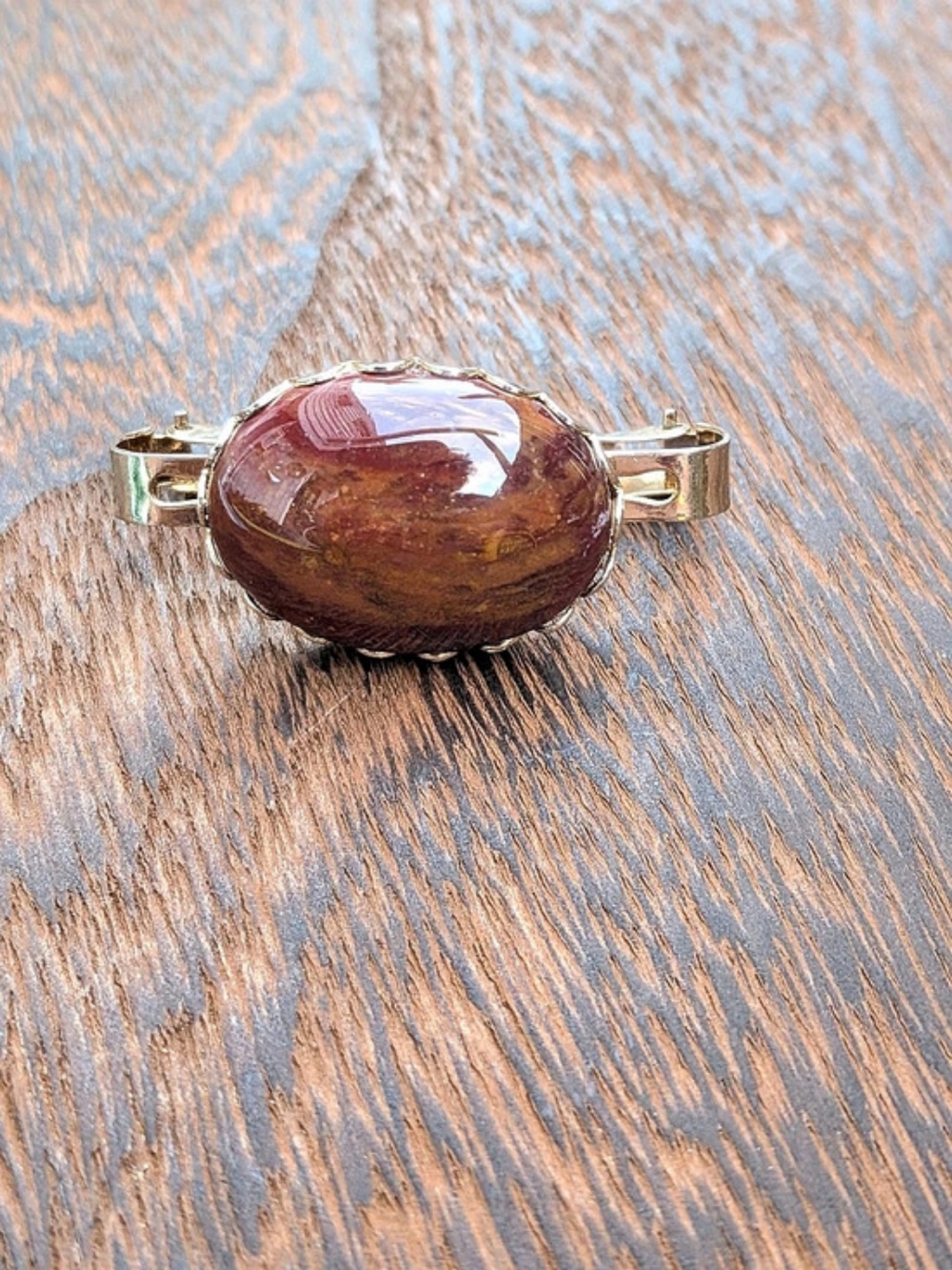 Vintage Mid-Century Gold Tone Scarf Clip Red Jasper Tiger Eye Cabochon